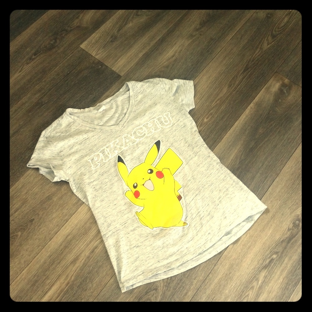 Super cute large Pikachu tee shirt - Picture 2 of 4